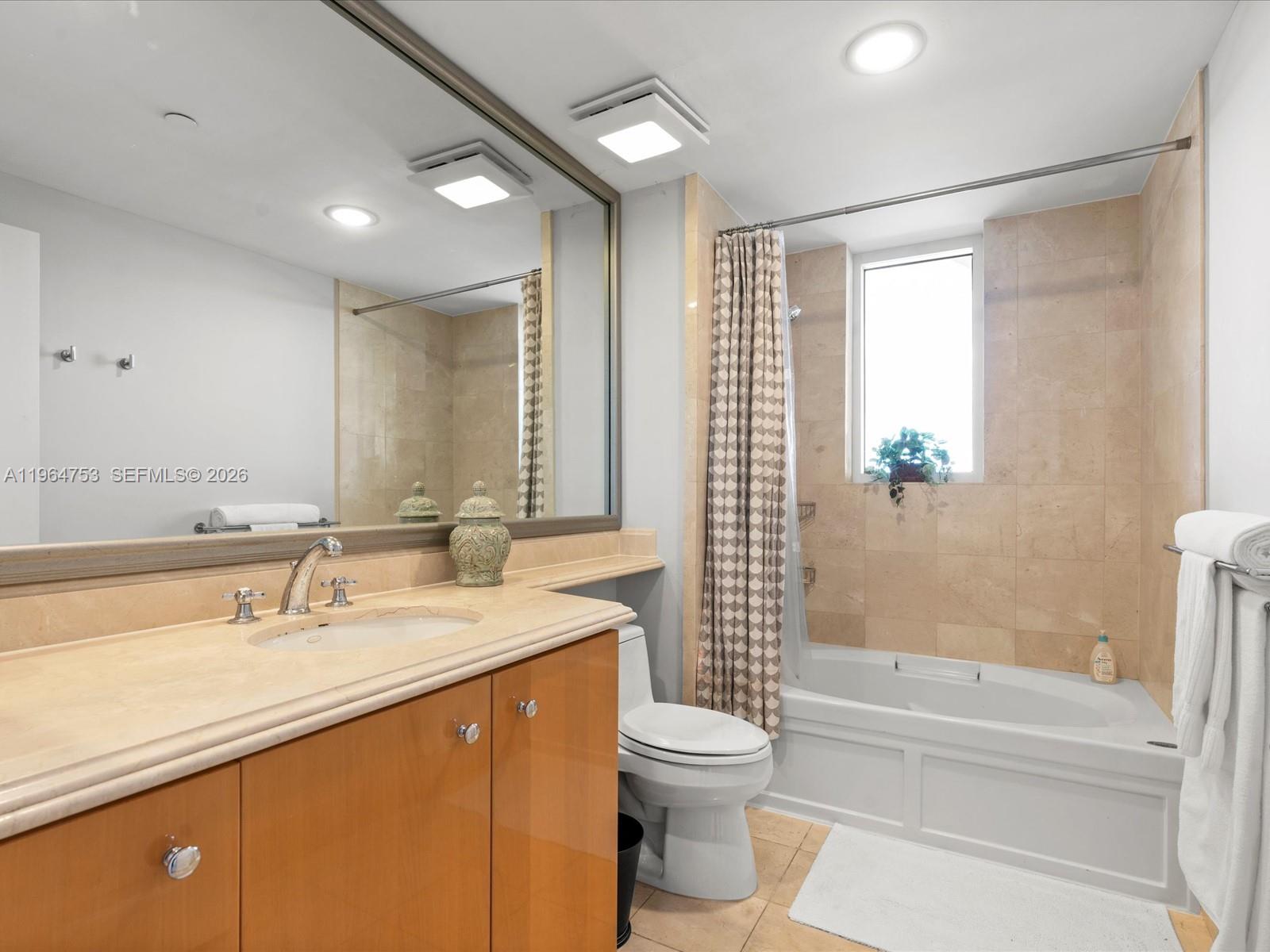 4405 3 / 3 2214 sq. ft. $ 2026-02-12 0 Photo