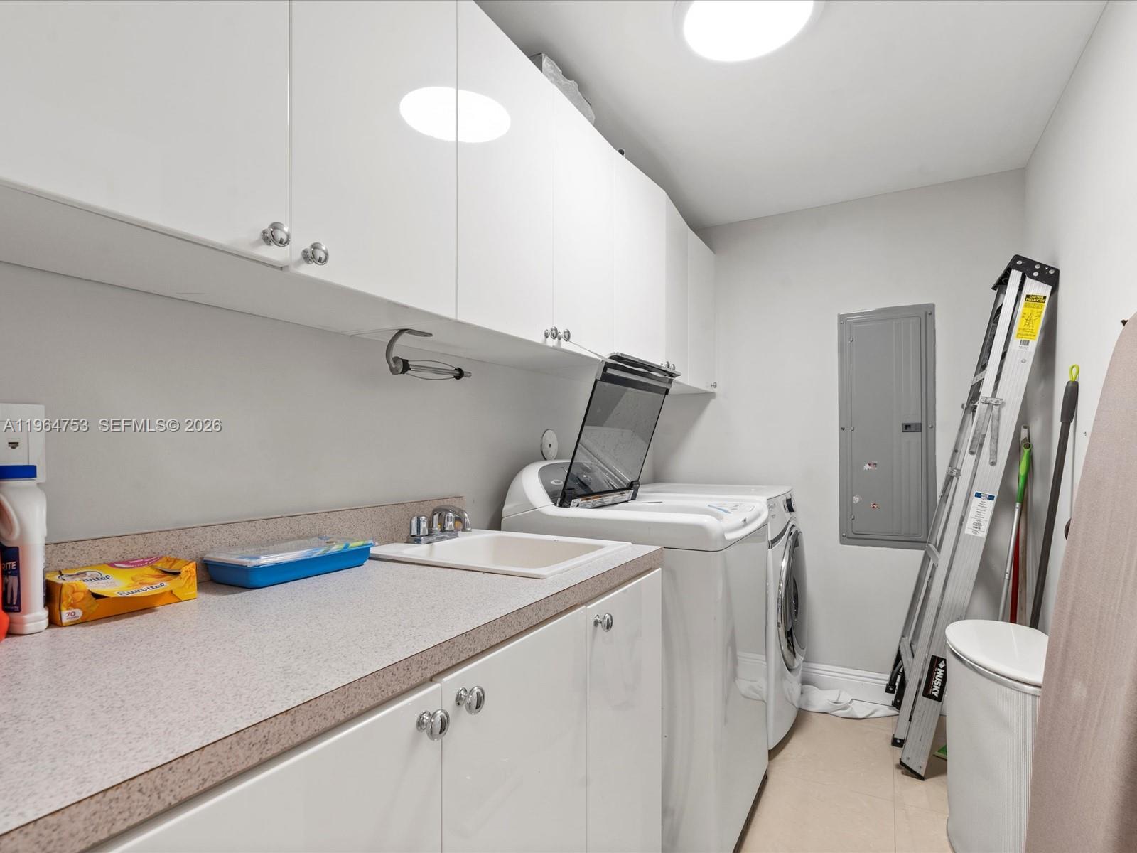 4405 3 / 3 2214 sq. ft. $ 2026-02-12 0 Photo