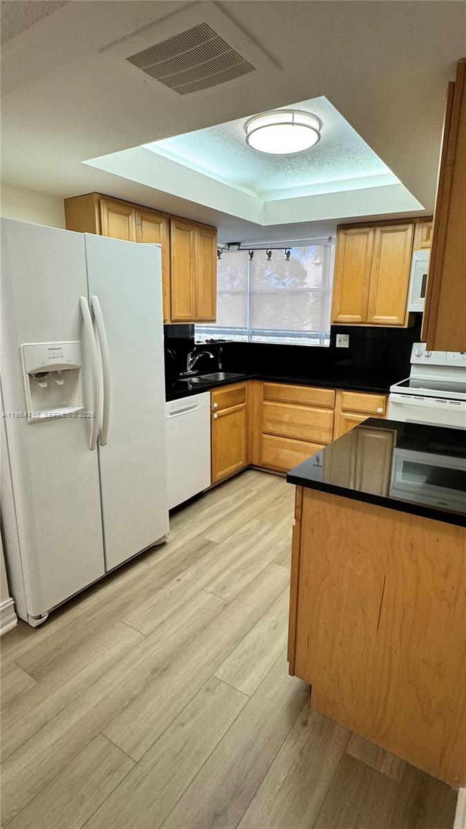 Photo of 2000 Atlantic Shores Blvd  #209, Hallandale Beach, Florida, 33009 - 