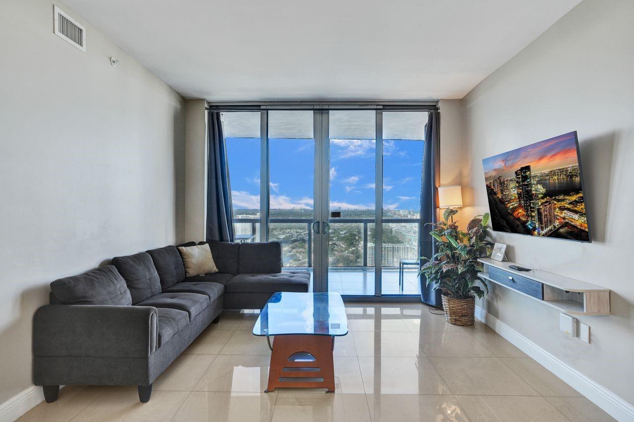 Photo of 2600 Hallandale Beach  #T3210, Hallandale Beach, Florida, 33009 - Photo 10