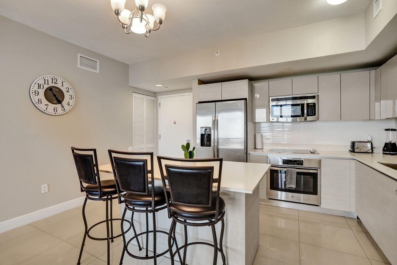 Photo of 2600 Hallandale Beach  #T3210, Hallandale Beach, Florida, 33009 - Photo 8