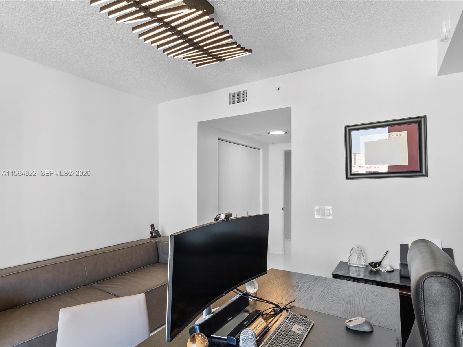 See details 4-807 3 / 4 1892 sq. ft. $ 2026-02-13 0 Photo