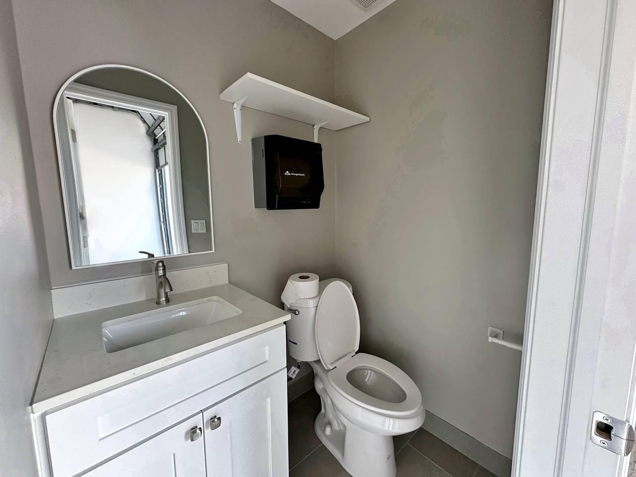 Ver detalles #5 / 4 sq. ft. $ 2026-06-17 0 foto
