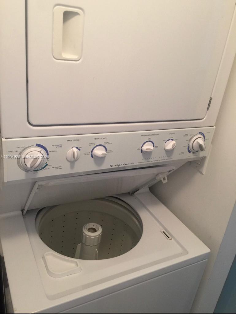 903 1 / 2 914 кв.футов $ 2026-02-13 0 Фото