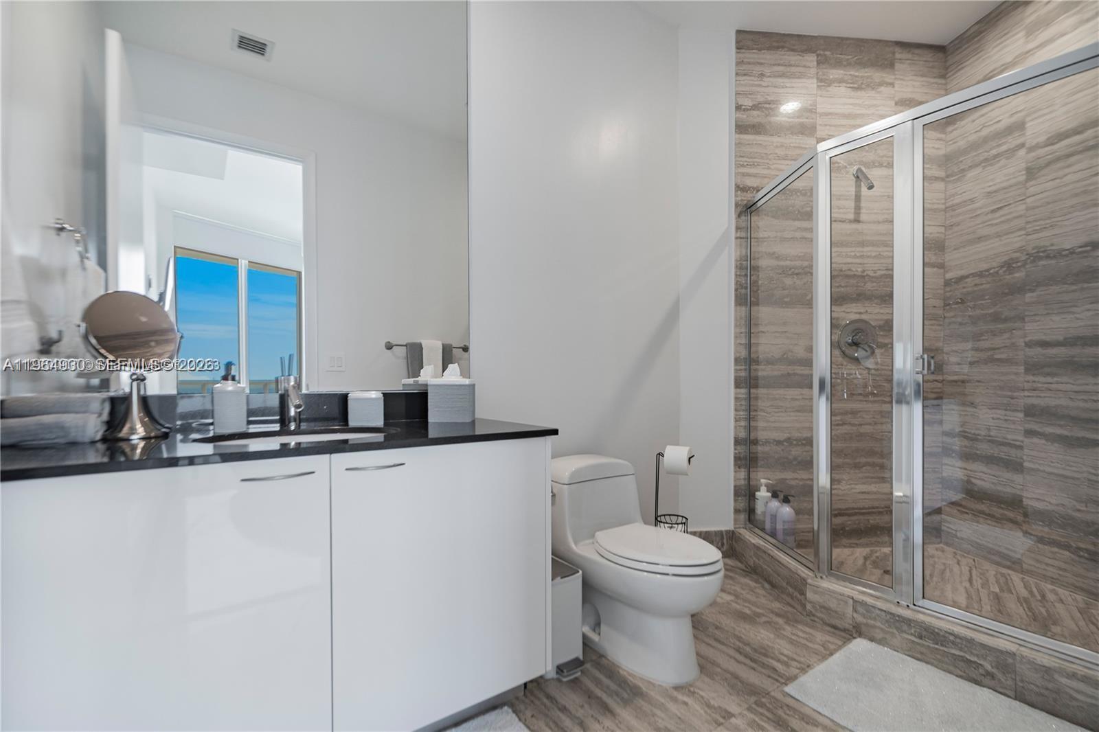 Подробнее 3803 3 / 3 1962 кв.футов $ 2026-02-17 0 Фото