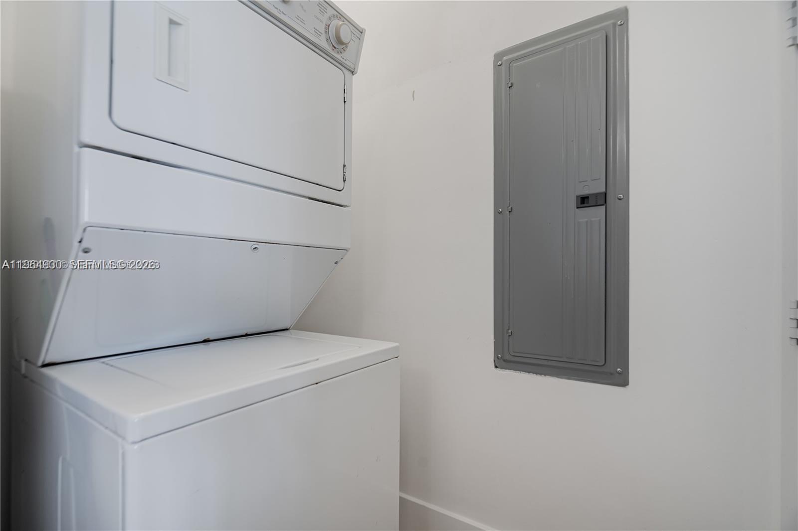 Подробнее 3803 3 / 3 1962 кв.футов $ 2026-02-17 0 Фото