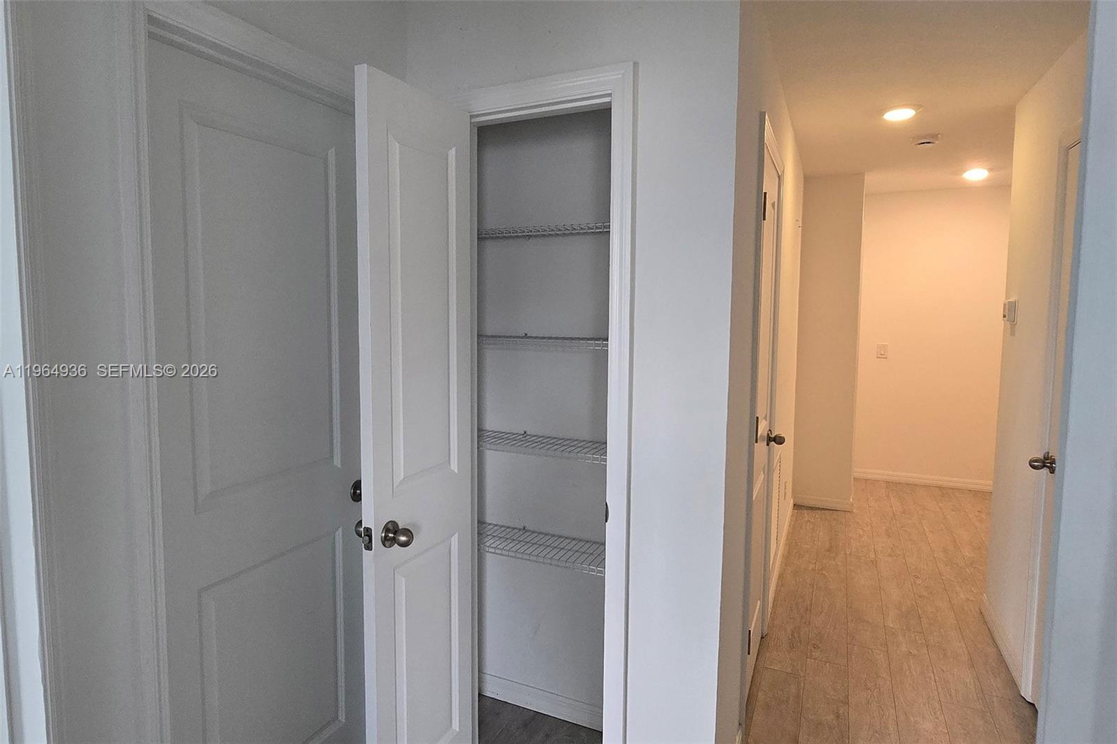 Ver detalles 742 3 / 3 sq. ft. $ 2026-05-08 0 foto