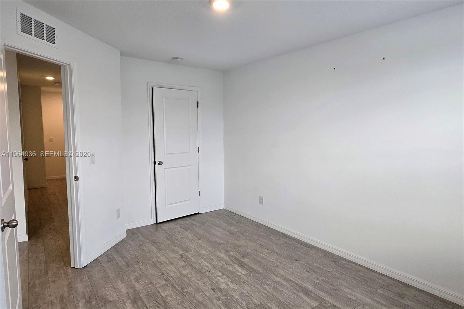 Ver detalles 742 3 / 3 sq. ft. $ 2026-05-08 0 foto