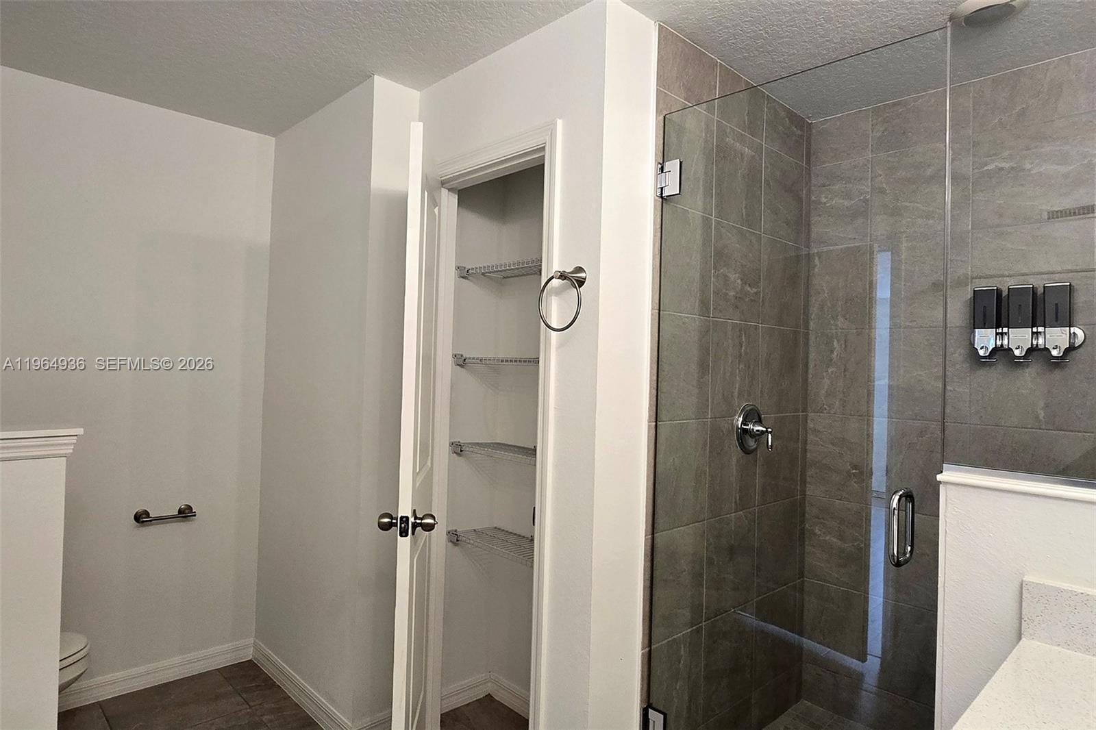 Ver detalles 742 3 / 3 sq. ft. $ 2026-05-08 0 foto