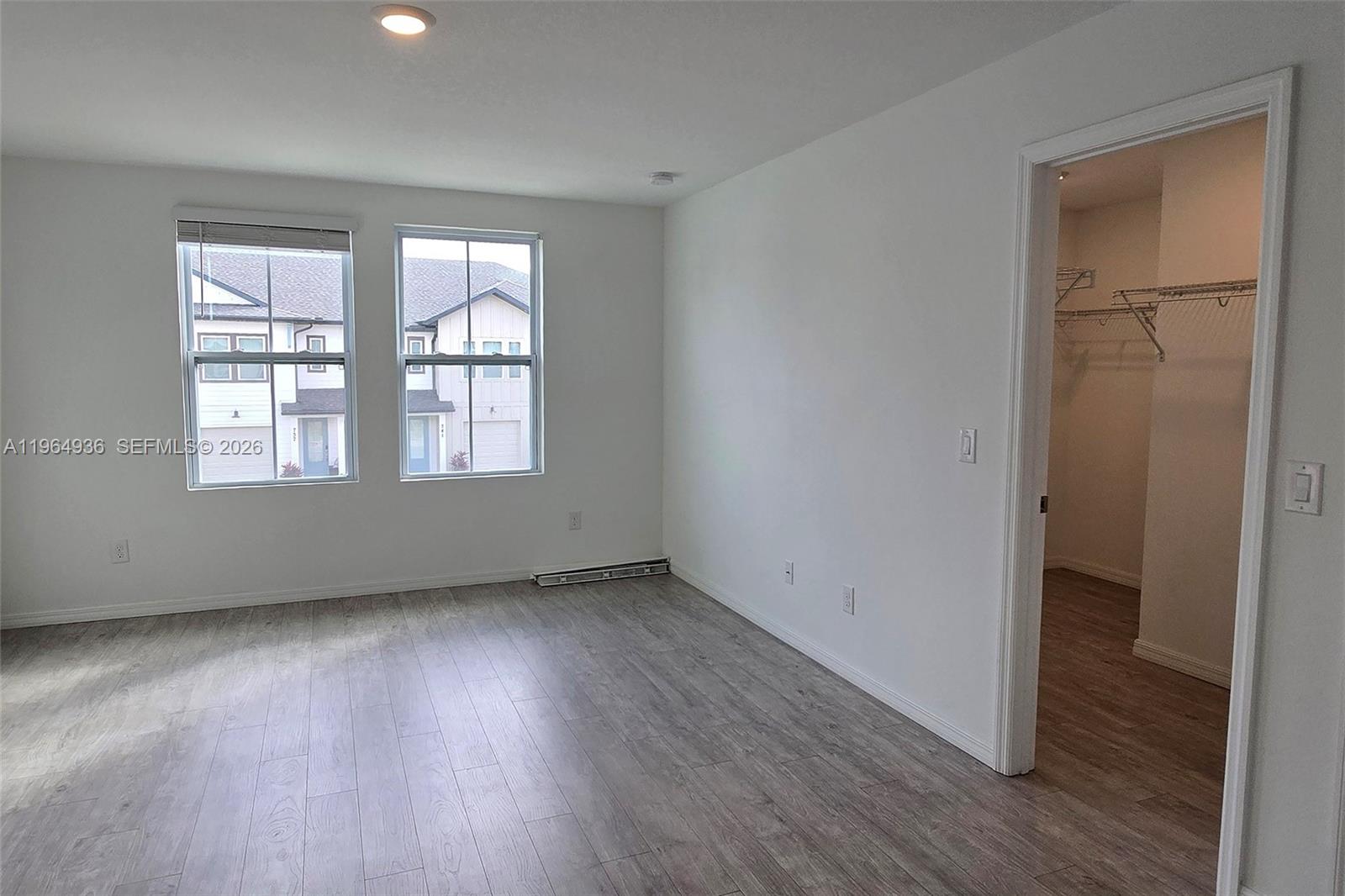Ver detalles 742 3 / 3 sq. ft. $ 2026-05-08 0 foto