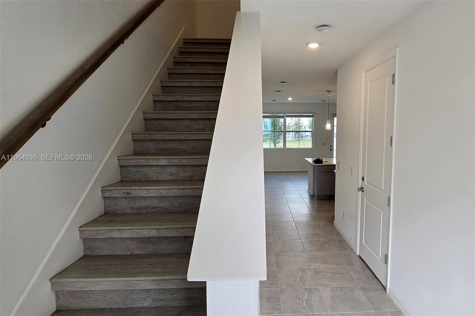 Ver detalles 742 3 / 3 sq. ft. $ 2026-05-08 0 foto