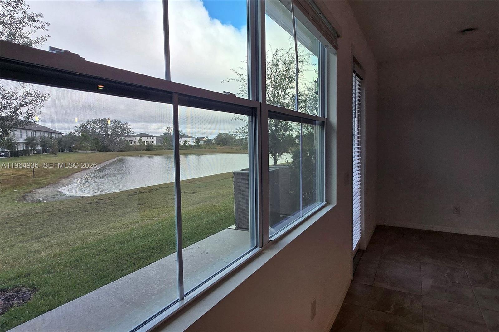 Ver detalles 742 3 / 3 sq. ft. $ 2026-05-08 0 foto