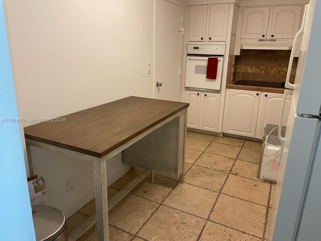 Photo of 3901 Ocean Dr  #1J, Hollywood, Florida, 33019 - 