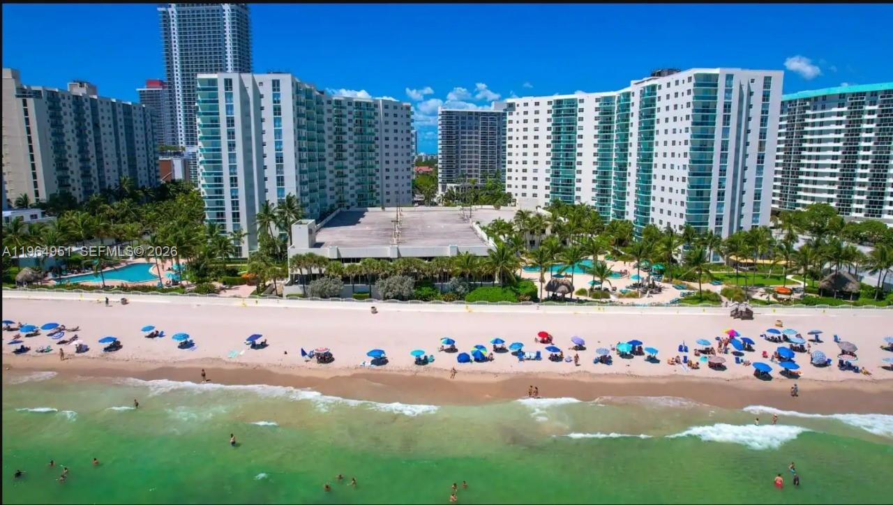 Photo of 3901 Ocean Dr  #1J, Hollywood, Florida, 33019 - 