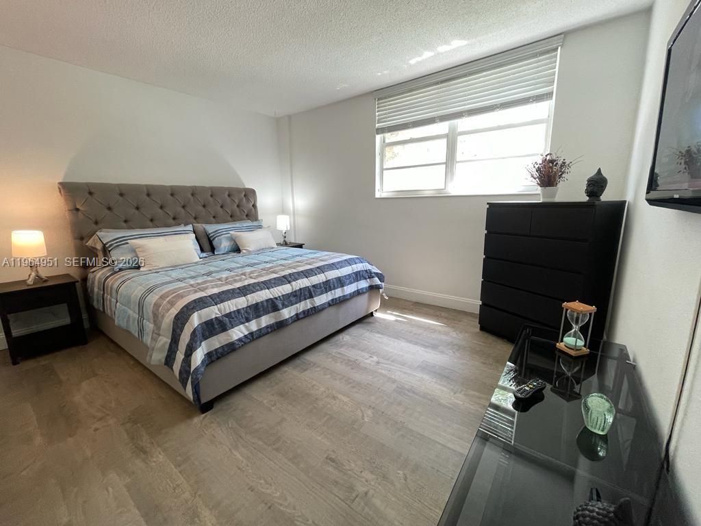 Photo of 3901 Ocean Dr  #1J, Hollywood, Florida, 33019 - 