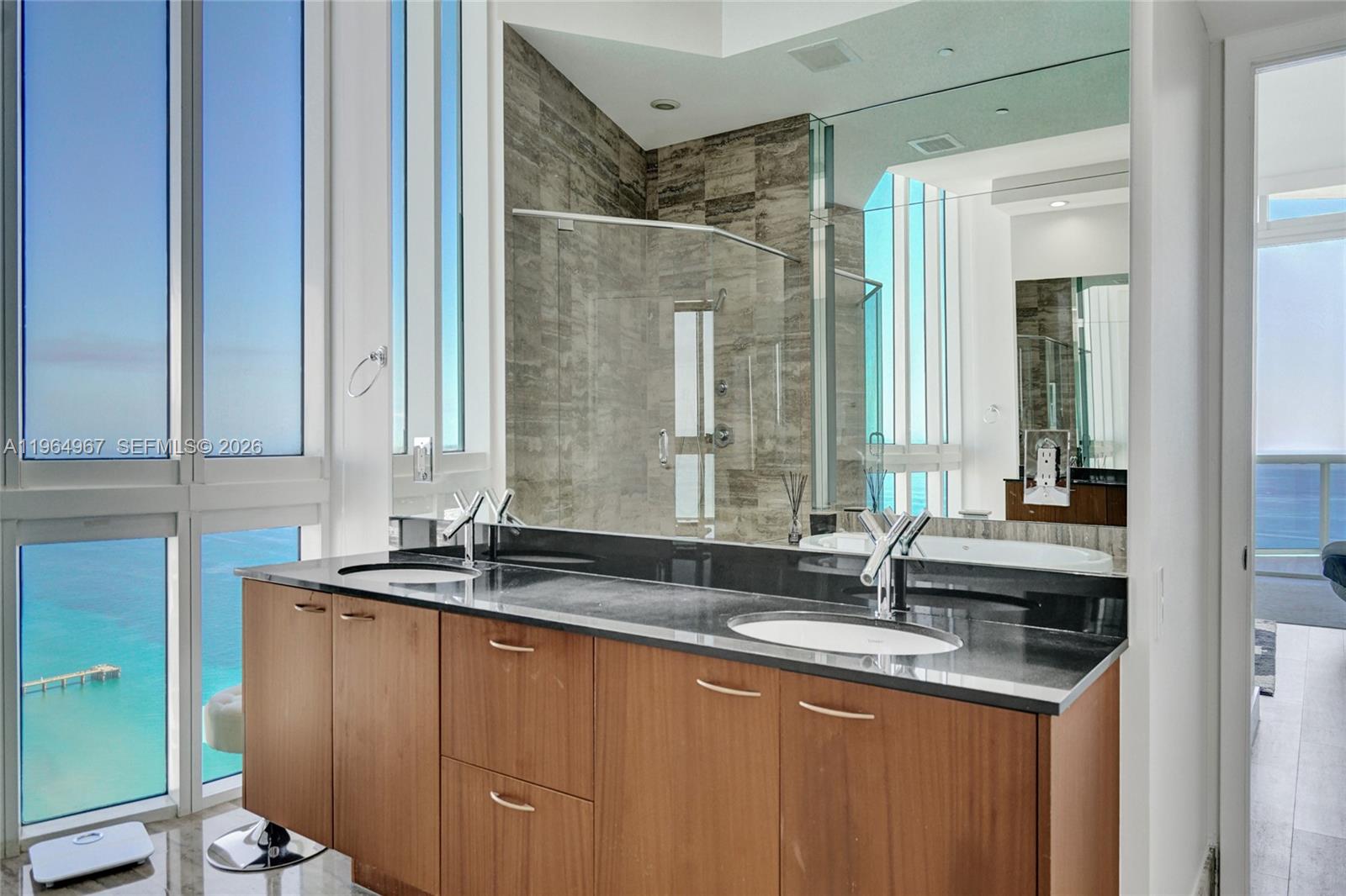 4301 3 / 4 2768 sq. ft. $ 2026-02-13 0 Photo