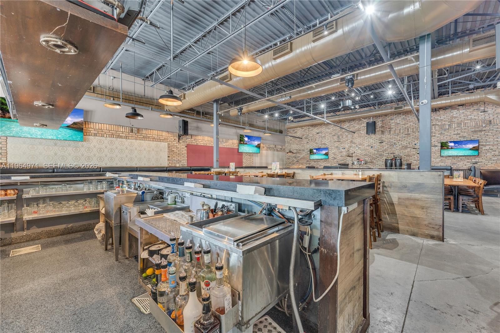   /   sq. ft. $ 2026-02-13 0 foto