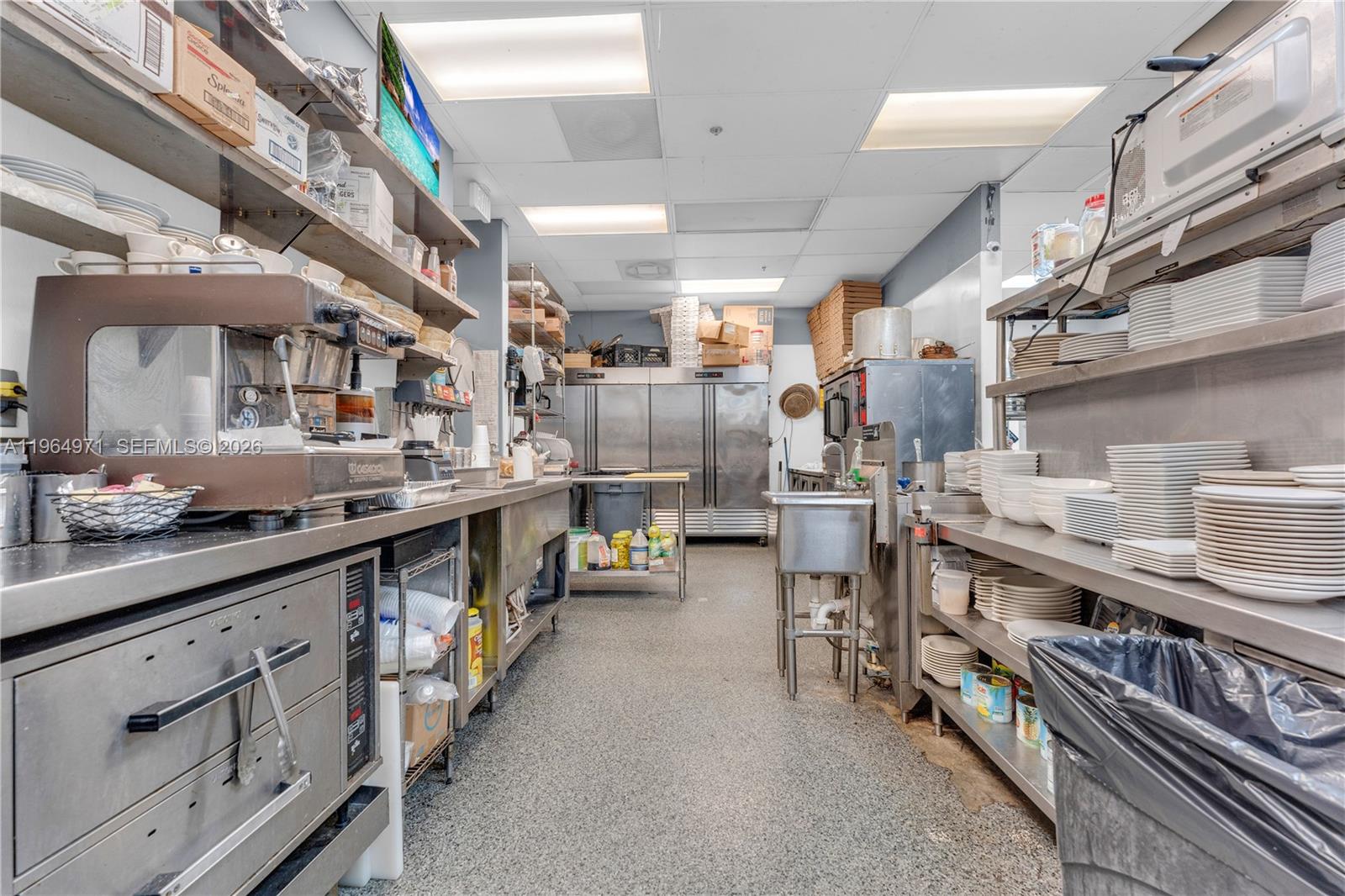   /   sq. ft. $ 2026-02-13 0 foto