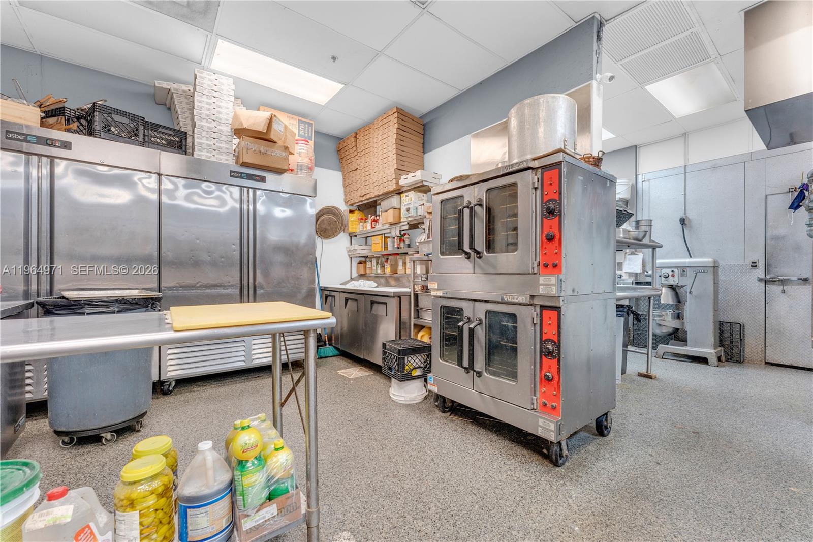   /   sq. ft. $ 2026-02-13 0 foto