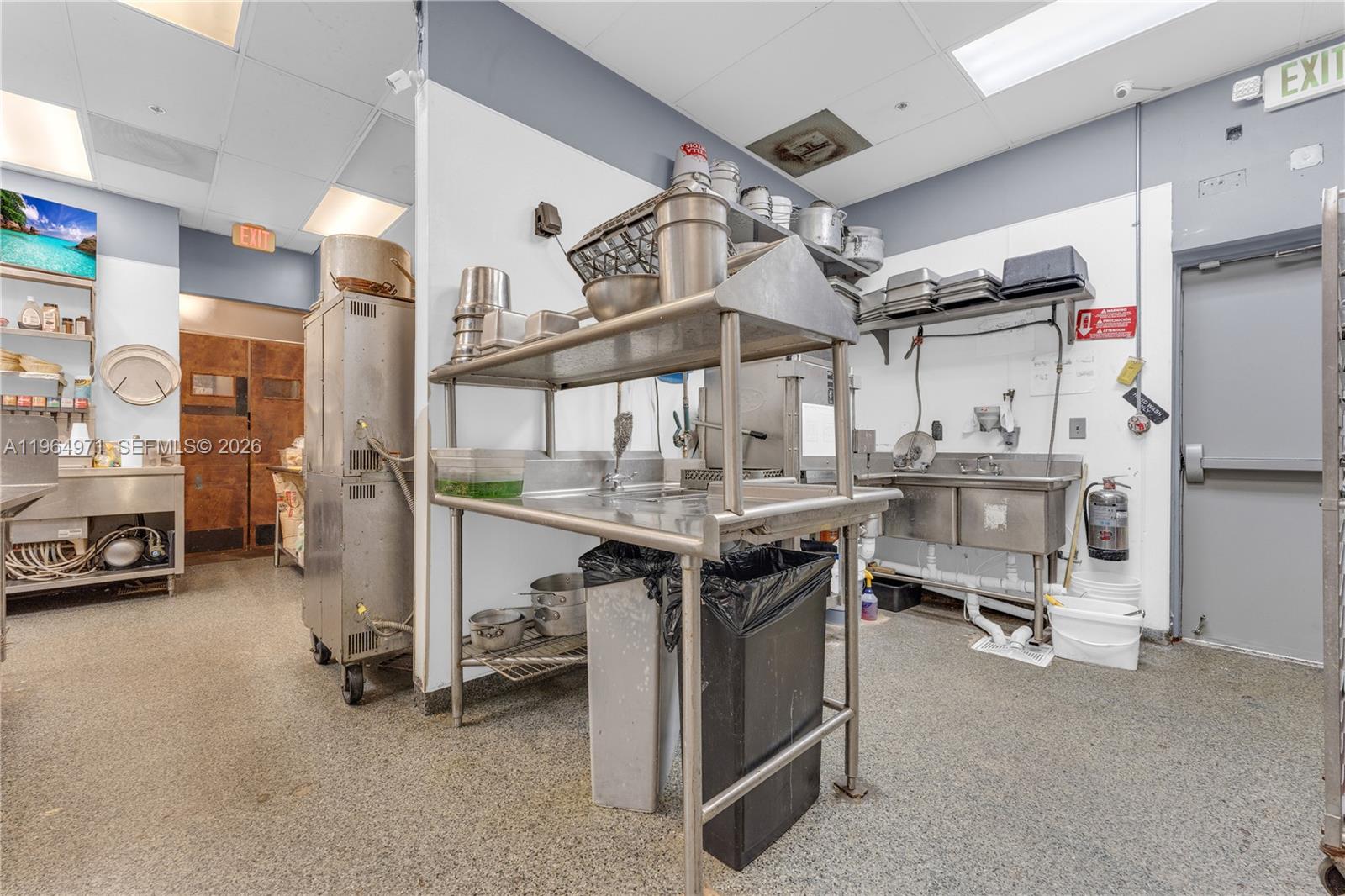   /   sq. ft. $ 2026-02-13 0 foto