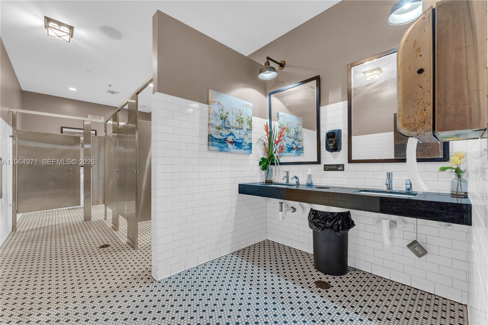   /   sq. ft. $ 2026-02-13 0 foto