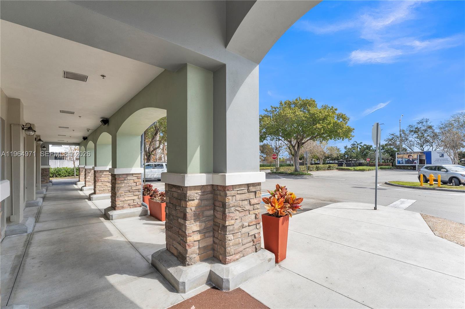   /   sq. ft. $ 2026-02-13 0 foto