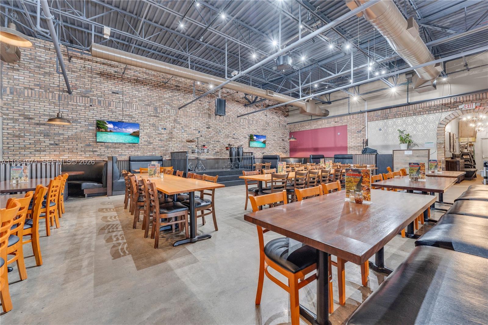   /   sq. ft. $ 2026-02-13 0 foto