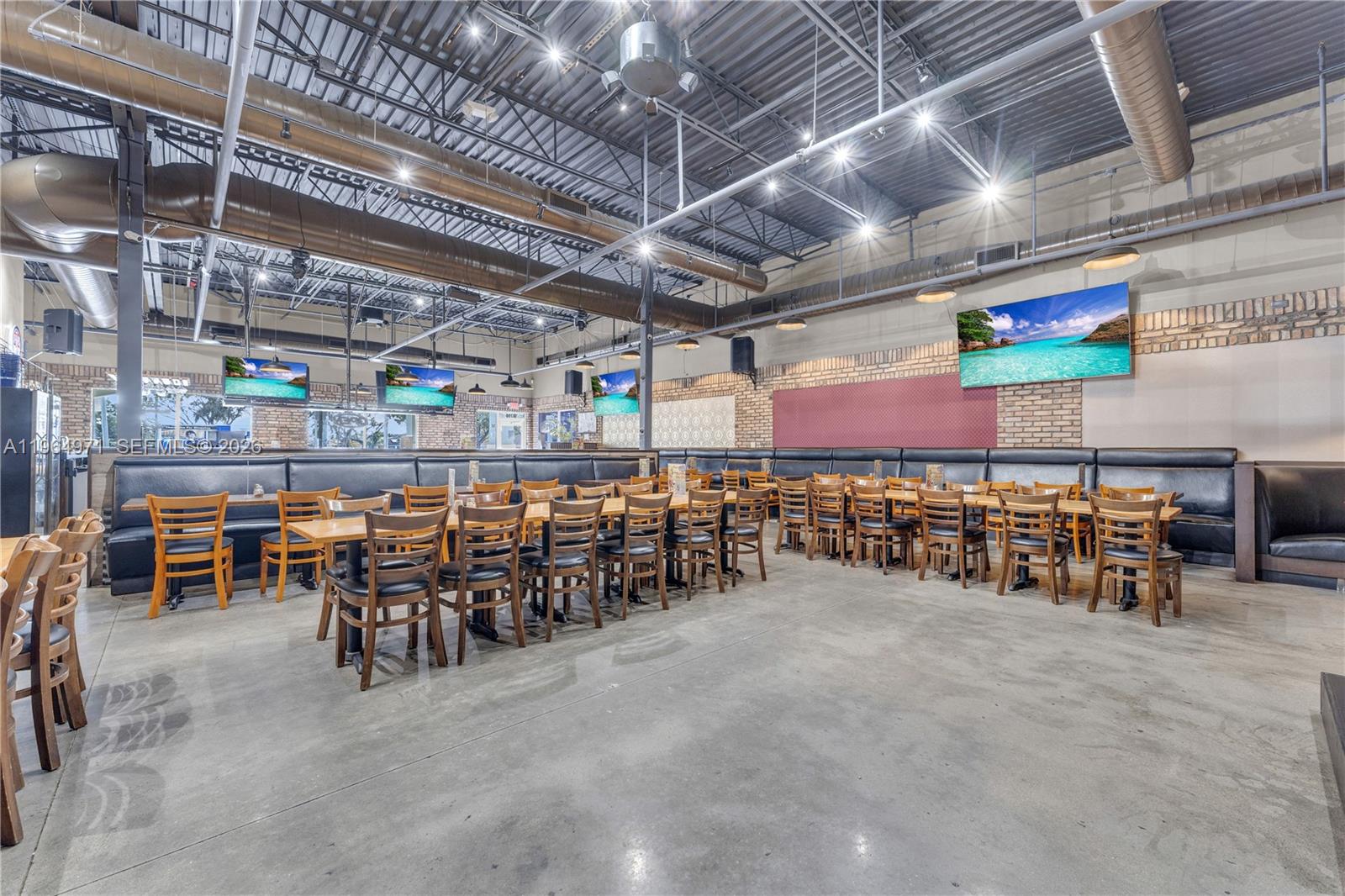   /   sq. ft. $ 2026-02-13 0 foto