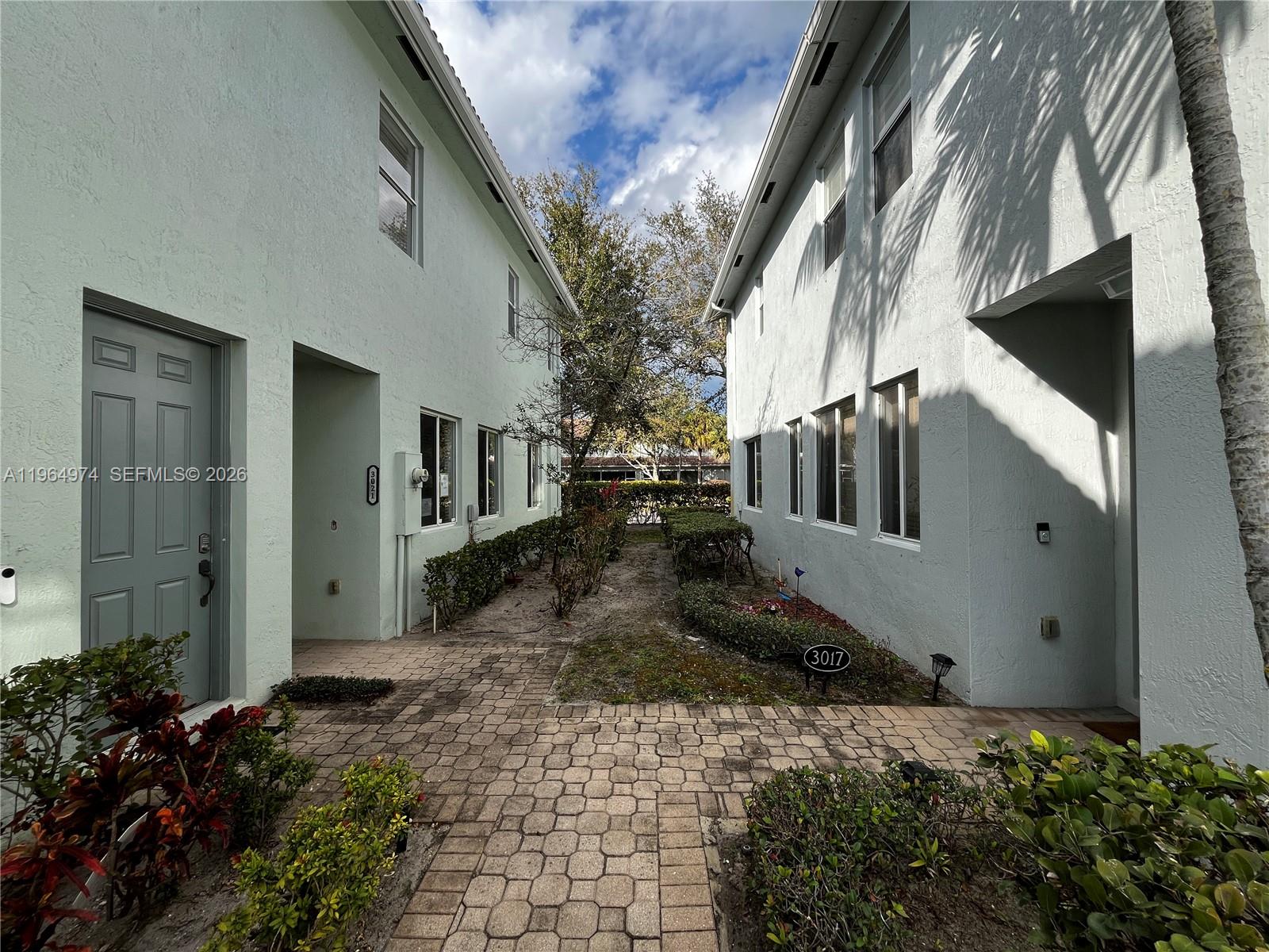 3021 2 / 3 1199 sq. ft. $ 2026-02-13 0 Photo