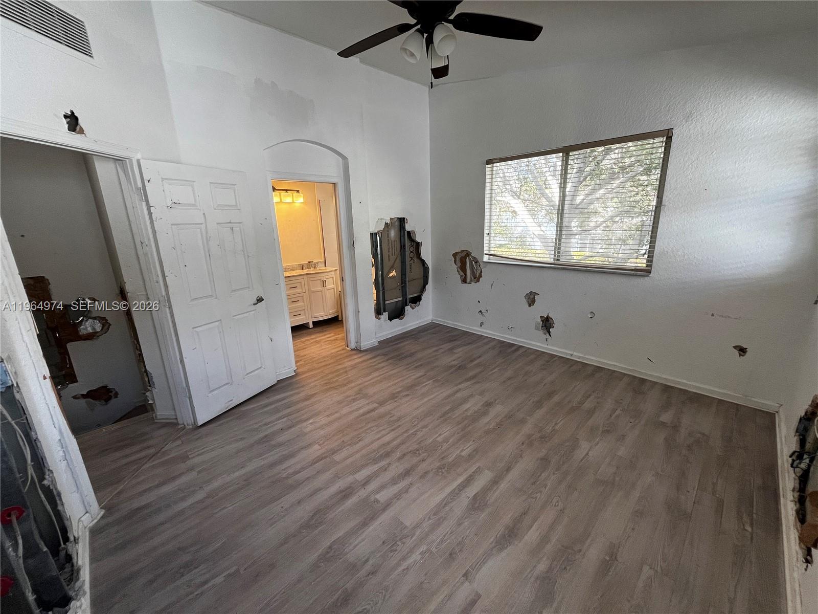 3021 2 / 3 1199 sq. ft. $ 2026-02-13 0 Photo