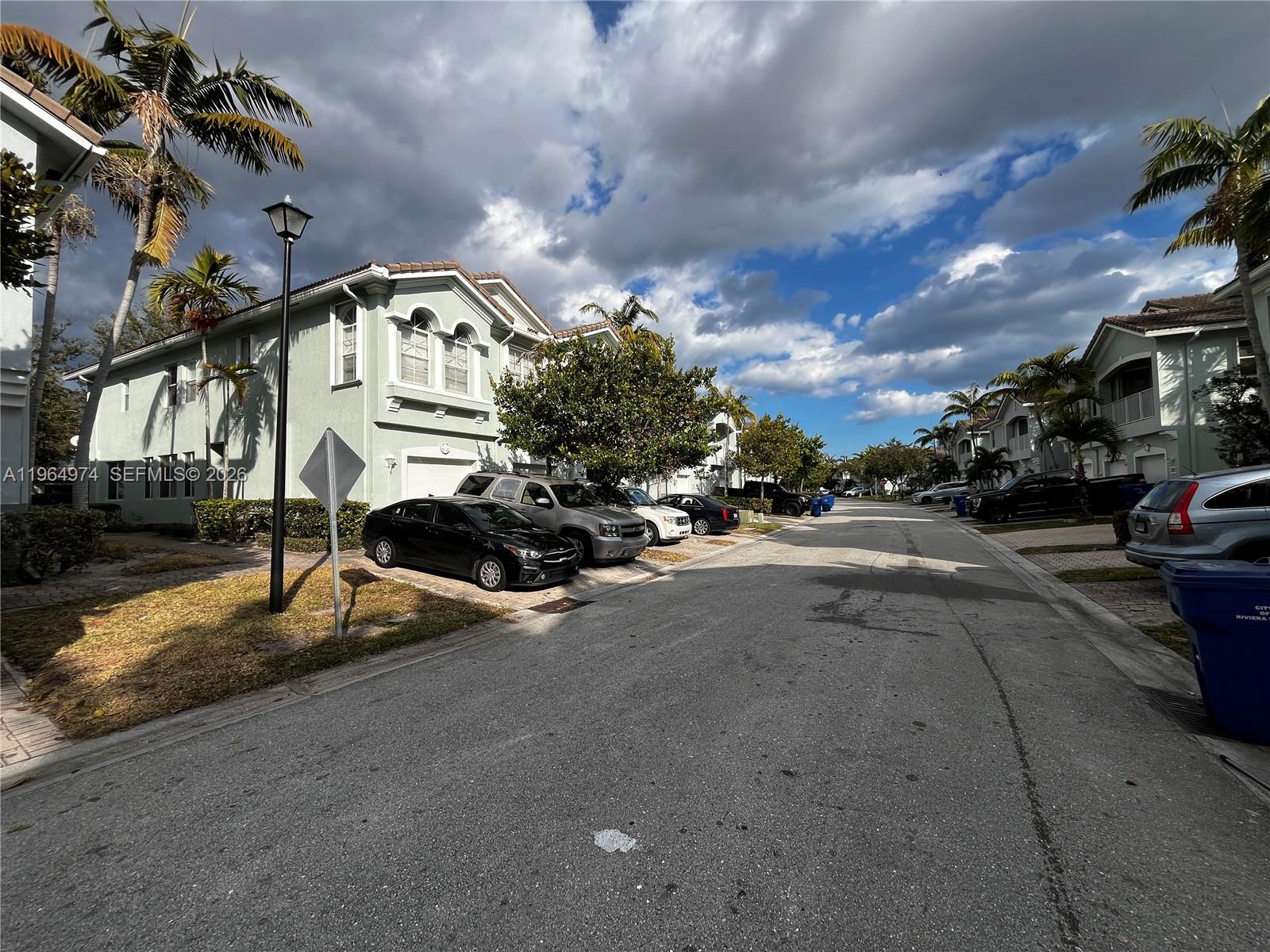 3021 2 / 3 1199 sq. ft. $ 2026-02-13 0 Photo