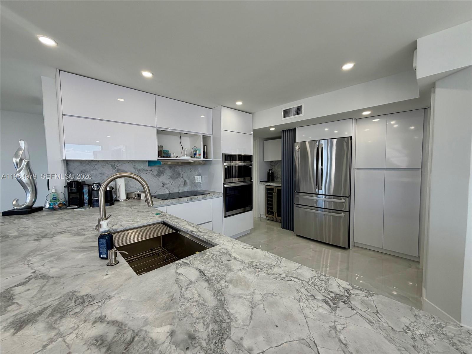 Photo of 1920 Ocean Dr  #20D, Hallandale Beach, Florida, 33009 - 