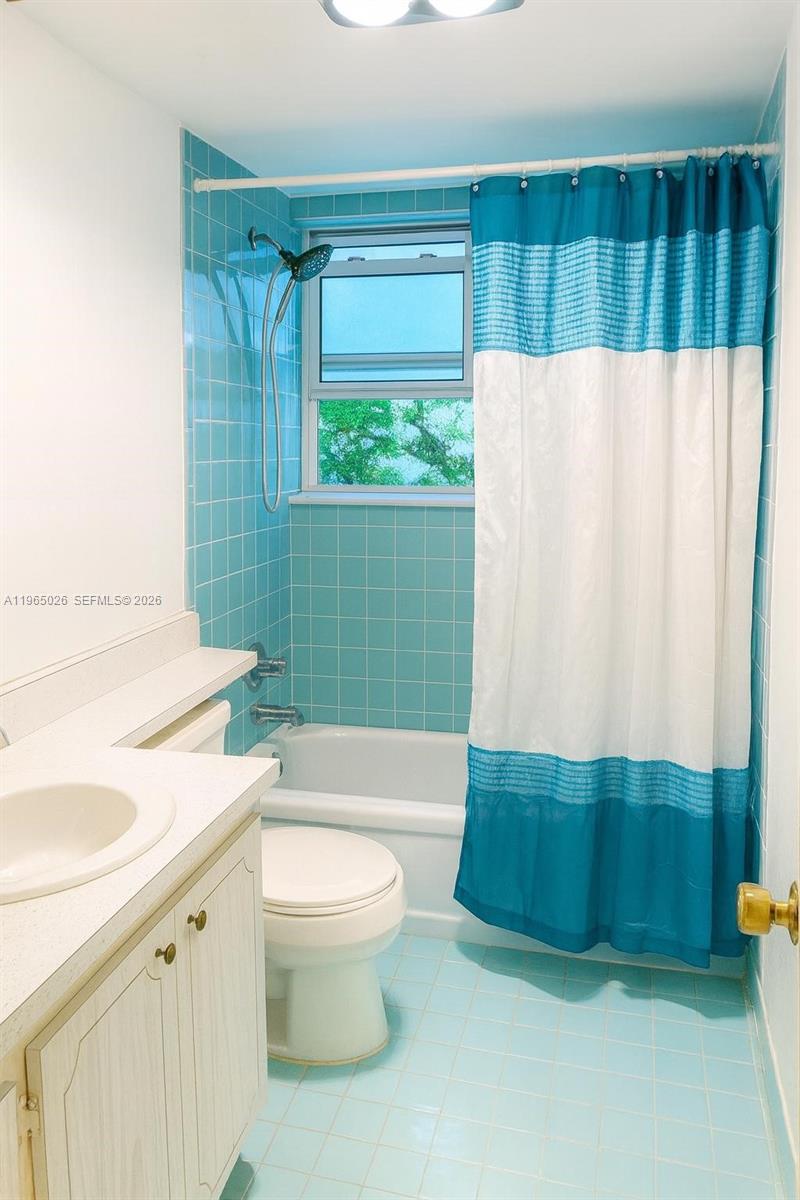 Photo of 610 12th Ave #308, Hallandale Beach, Florida, 33009 -