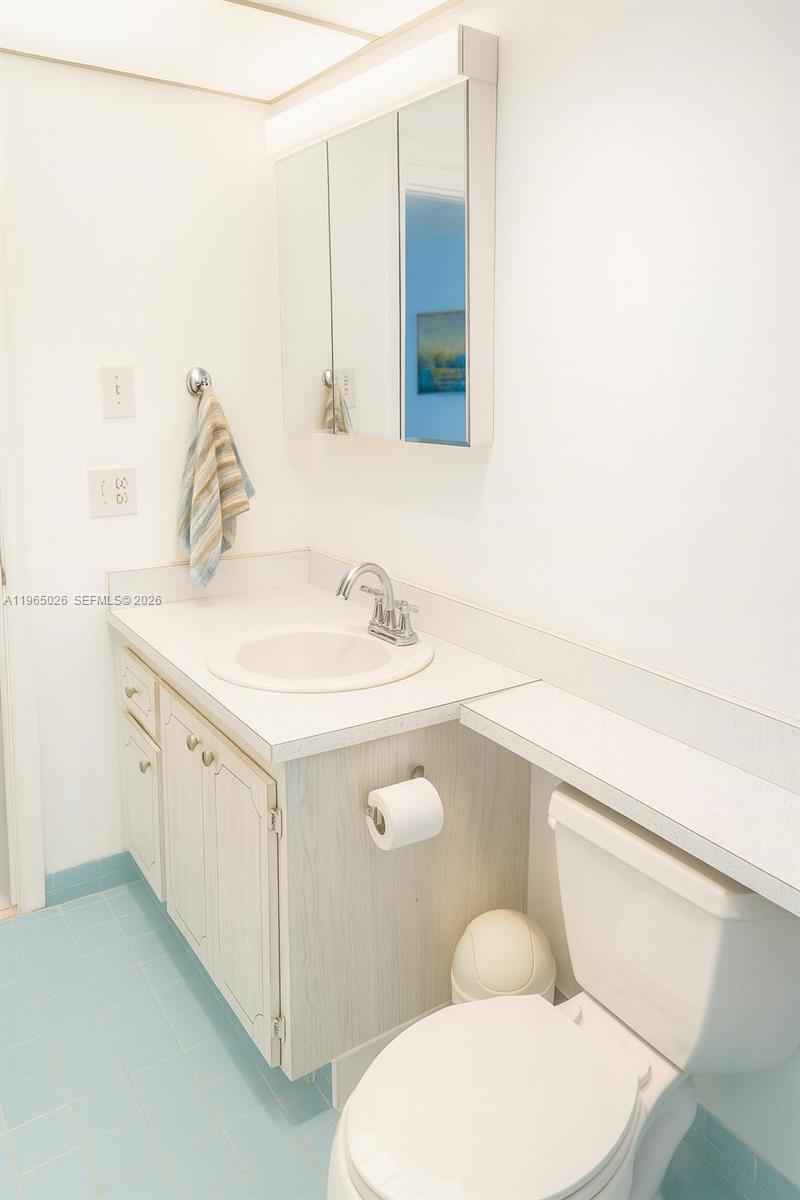 Photo of 610 12th Ave #308, Hallandale Beach, Florida, 33009 -