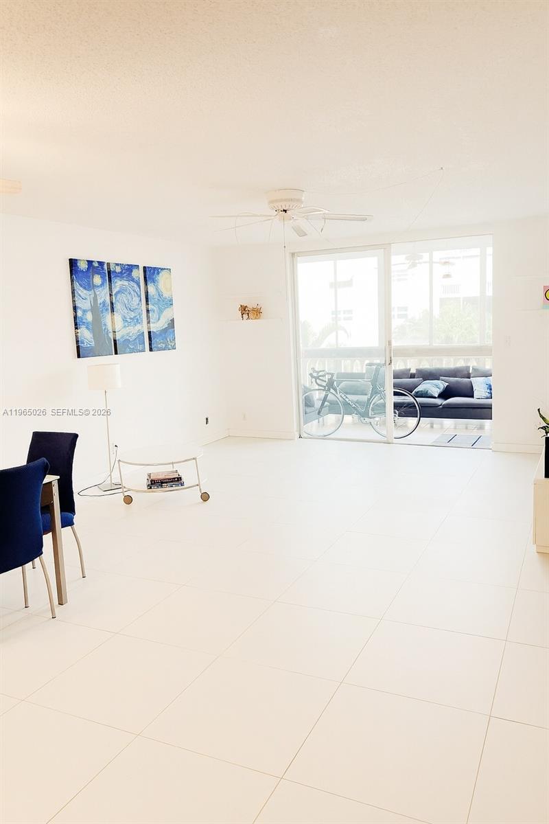 Photo of 610 12th Ave #308, Hallandale Beach, Florida, 33009 -