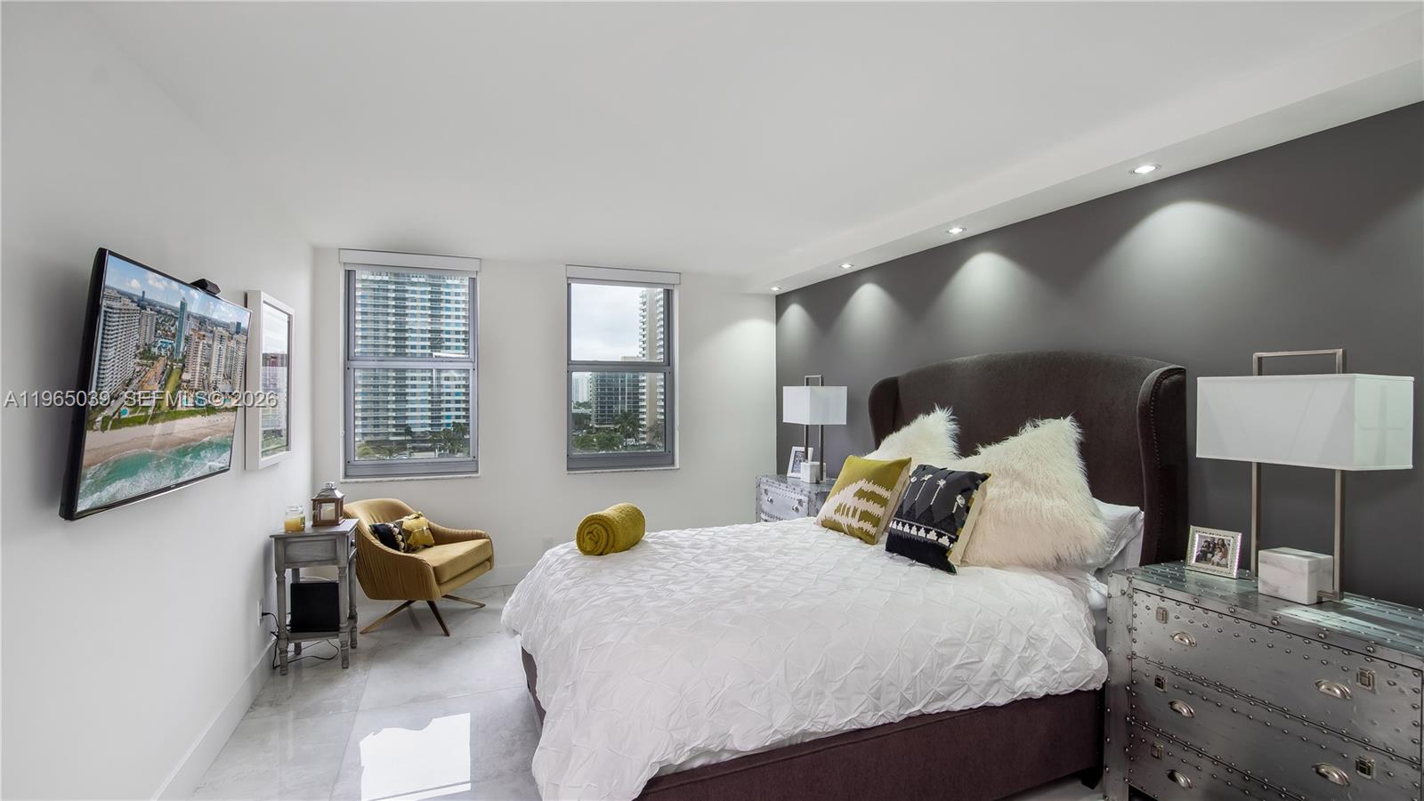 Photo of 1920 Ocean Dr (Avail. 5/1-12/1) #8B, Hallandale Beach, Florida, 33009 - 2nd Bedroom w/ Ocean Views