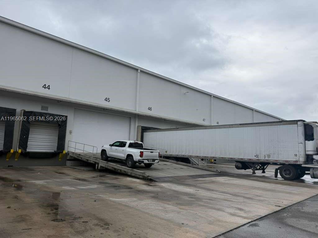 104-106  /   sq. ft. $ 2026-02-13 0 Photo