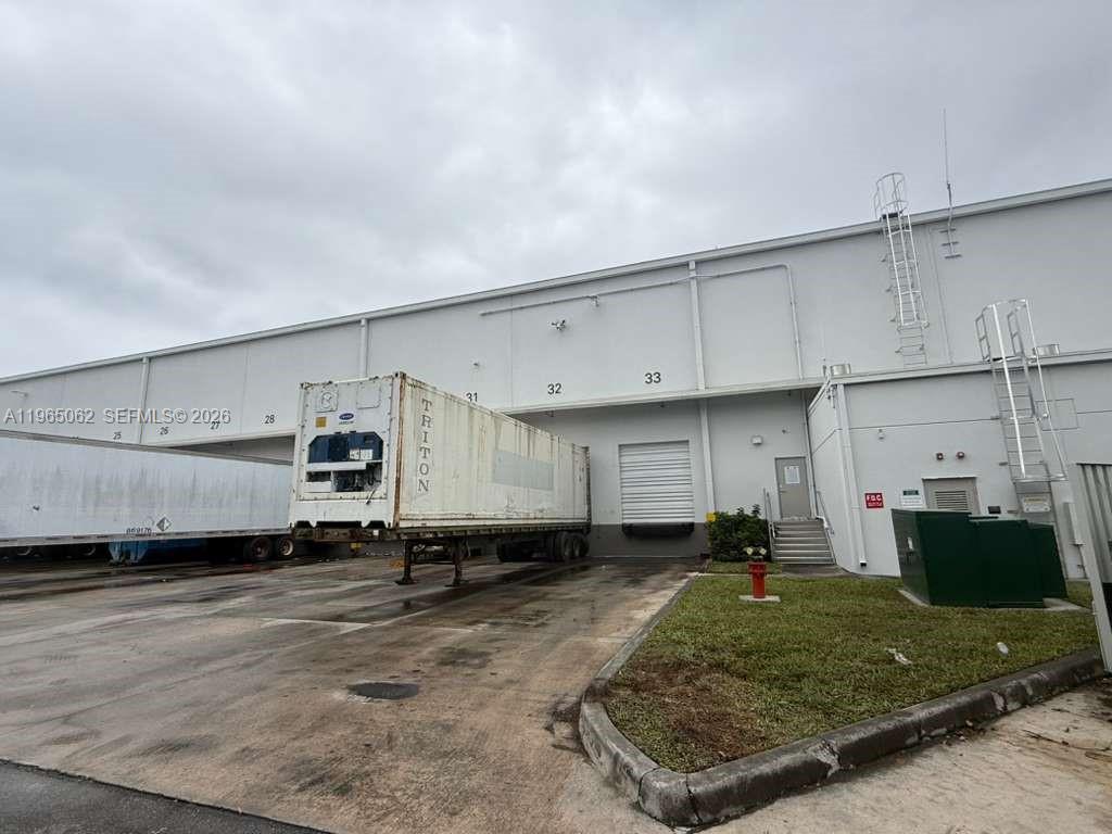 104-106  /   sq. ft. $ 2026-02-13 0 Photo