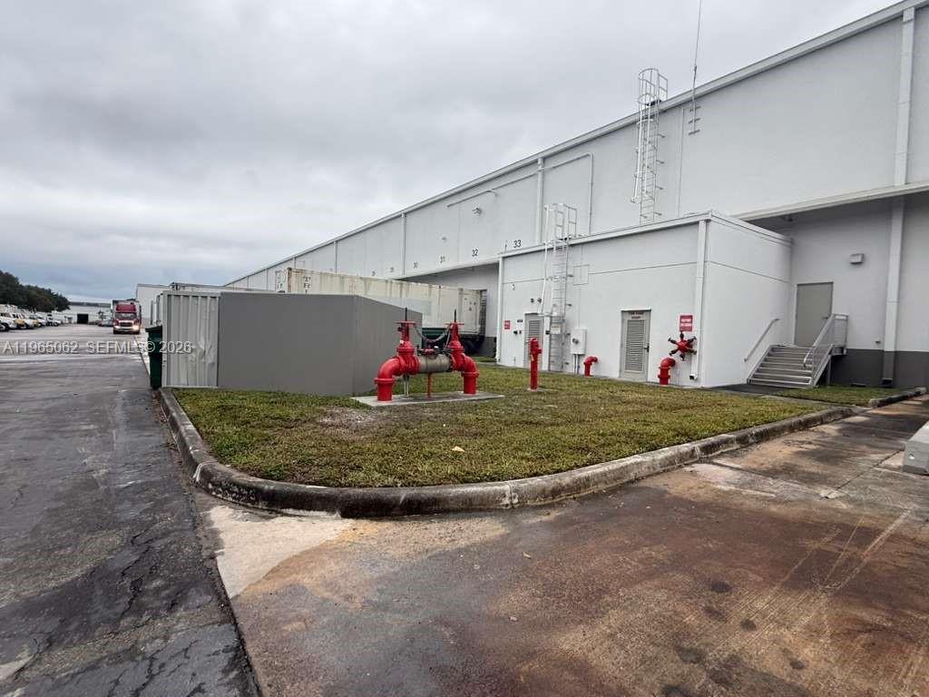 104-106  /   sq. ft. $ 2026-02-13 0 Photo