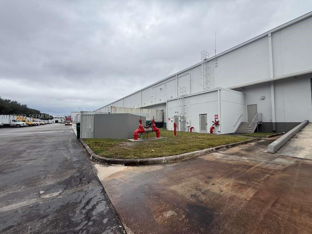 104-106  /   sq. ft. $ 2026-02-13 0 Photo