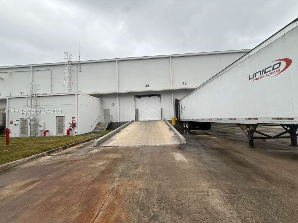 104-106  /   sq. ft. $ 2026-02-13 0 Photo