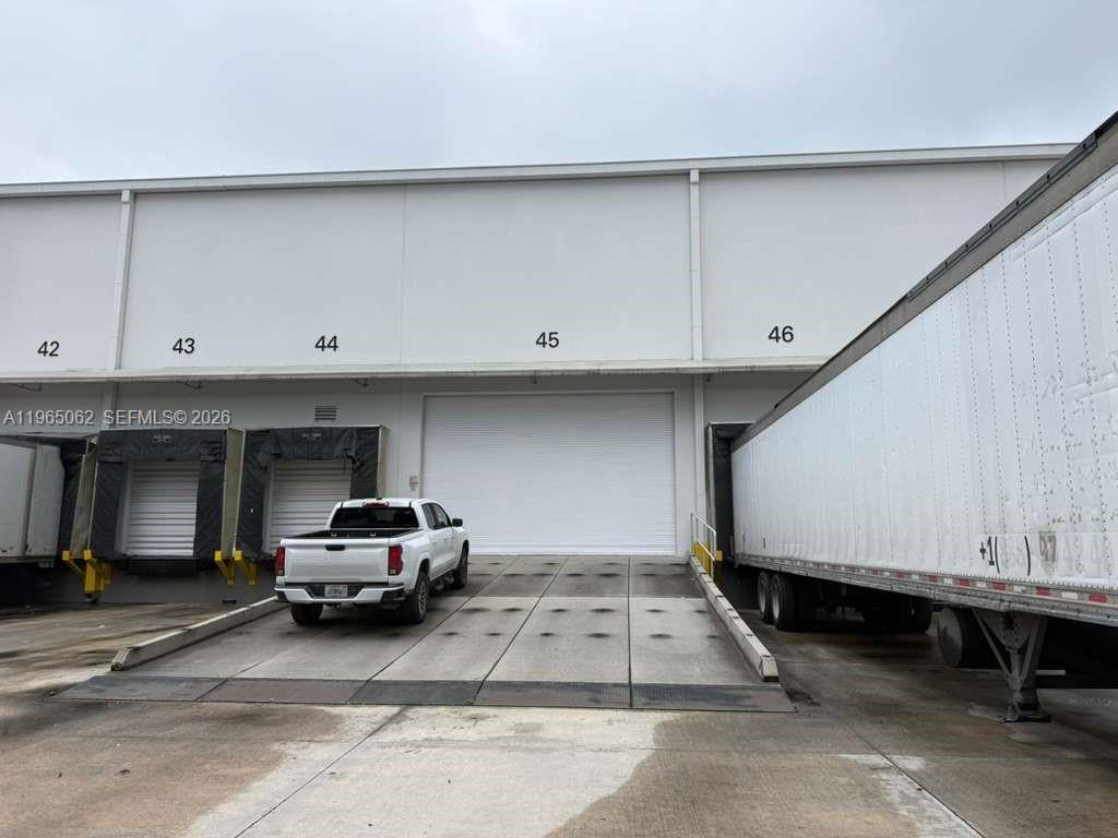 104-106  /   sq. ft. $ 2026-02-13 0 Photo