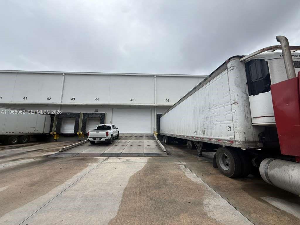 104-106  /   sq. ft. $ 2026-02-13 0 Photo