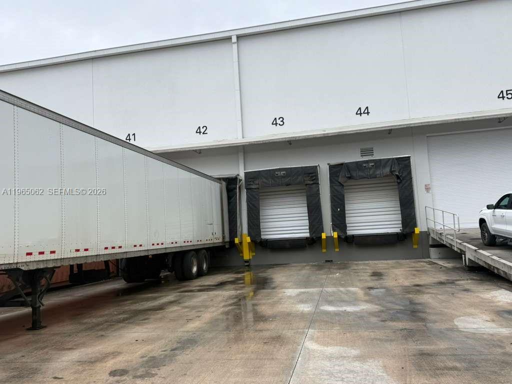 104-106  /   sq. ft. $ 2026-02-13 0 Photo