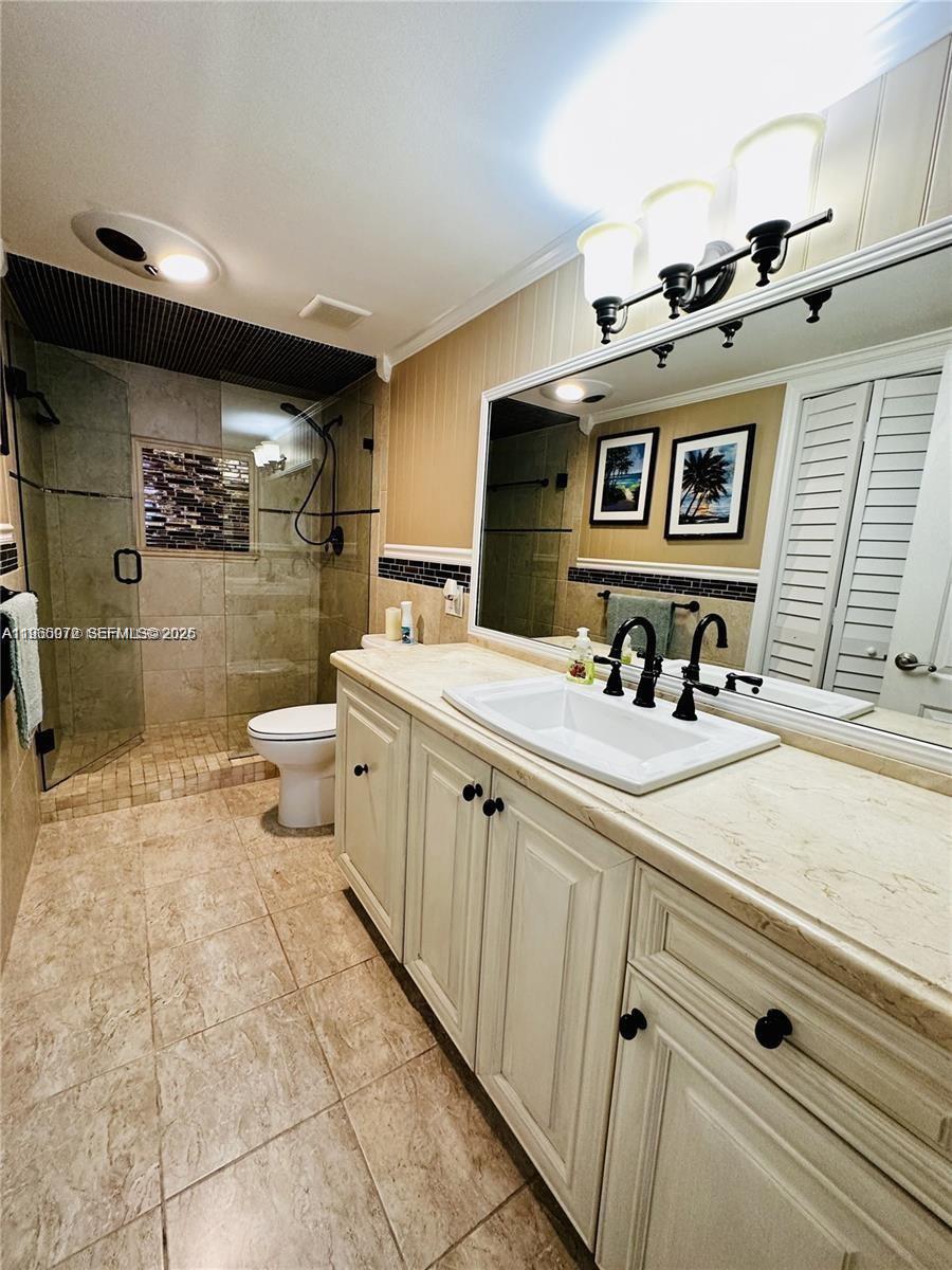 Photo of 1501 Ocean Dr  #406, Hollywood, Florida, 33019 - 