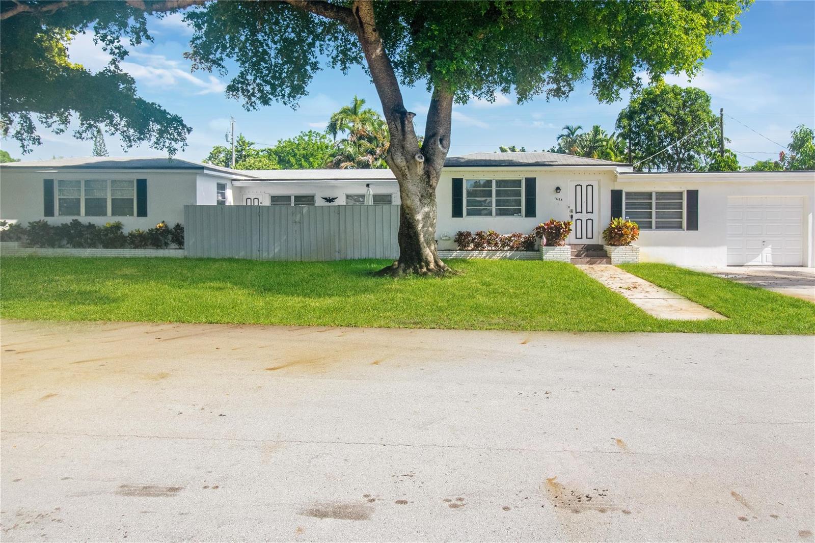   / 0 2475 sq. ft. $ 2026-06-21 0 foto