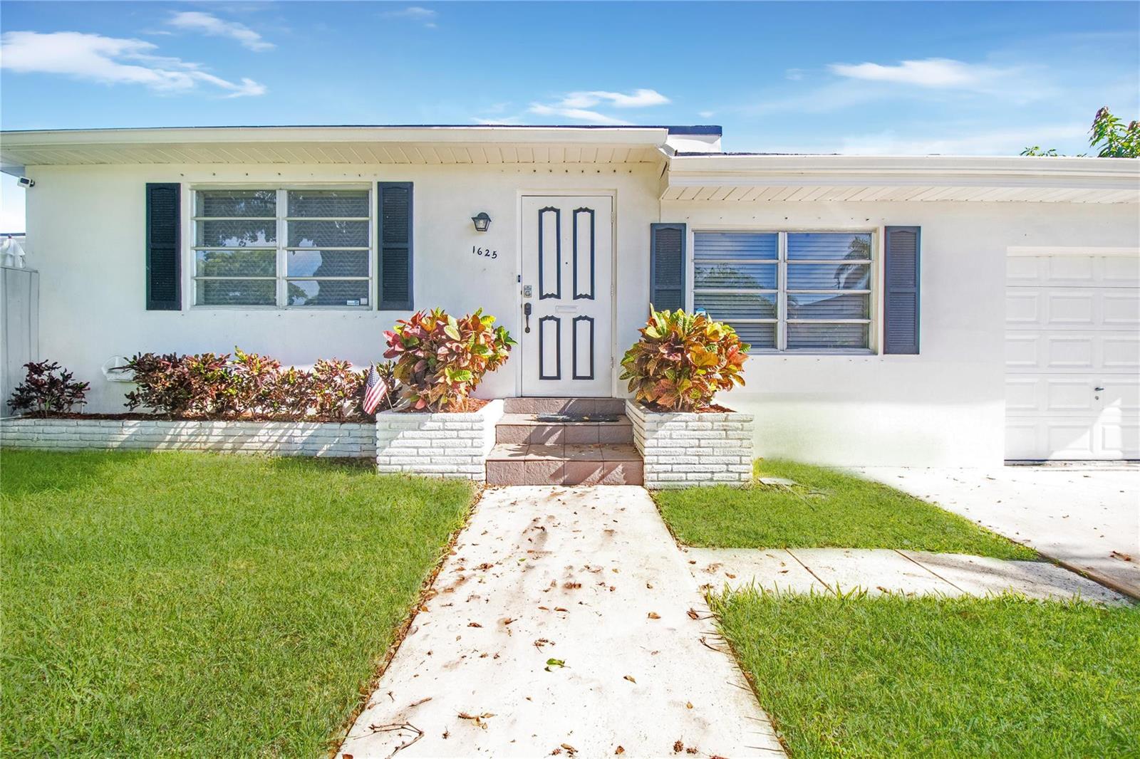   / 0 2475 sq. ft. $ 2026-06-21 0 foto