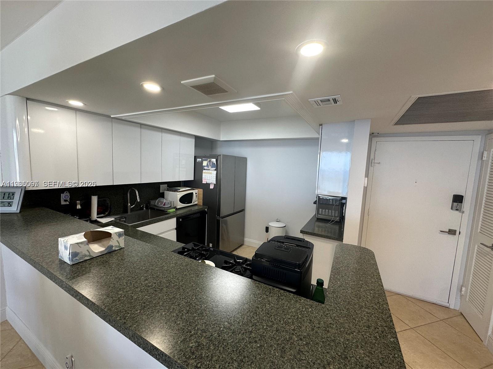 Photo of 2030 Ocean Dr  #2217, Hallandale Beach, Florida, 33009 - 