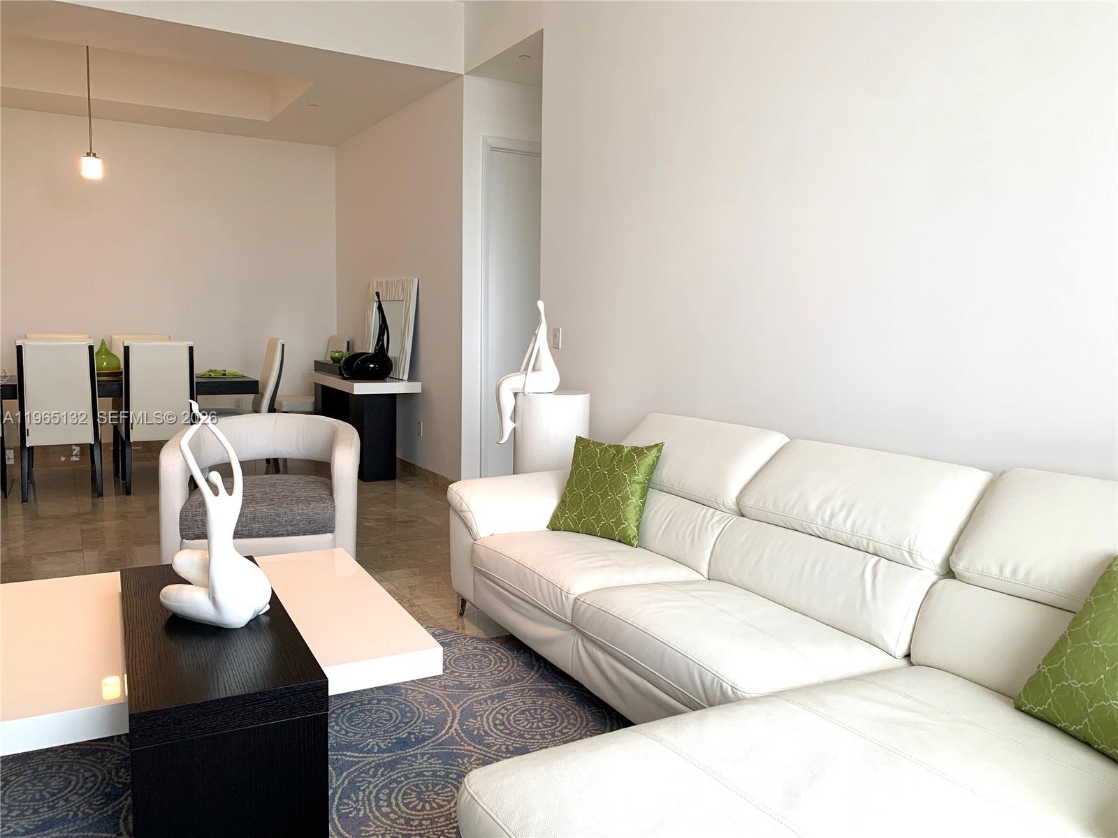 3805 2 / 2 1435 кв.футов $ 2026-02-13 0 Фото