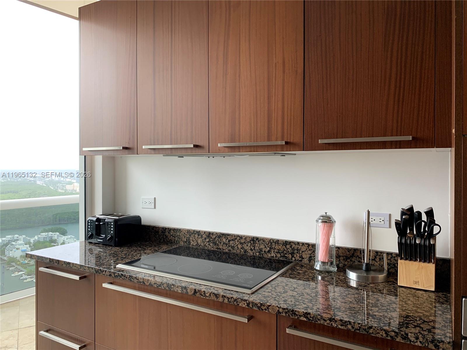 3805 2 / 2 1435 кв.футов $ 2026-02-13 0 Фото